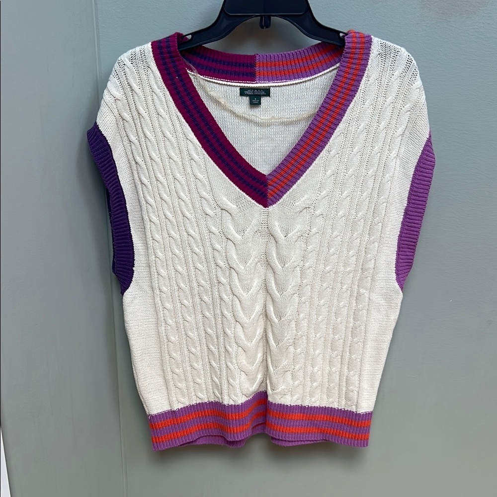 Wild Fable Cream and Purple V-Neck Sweater